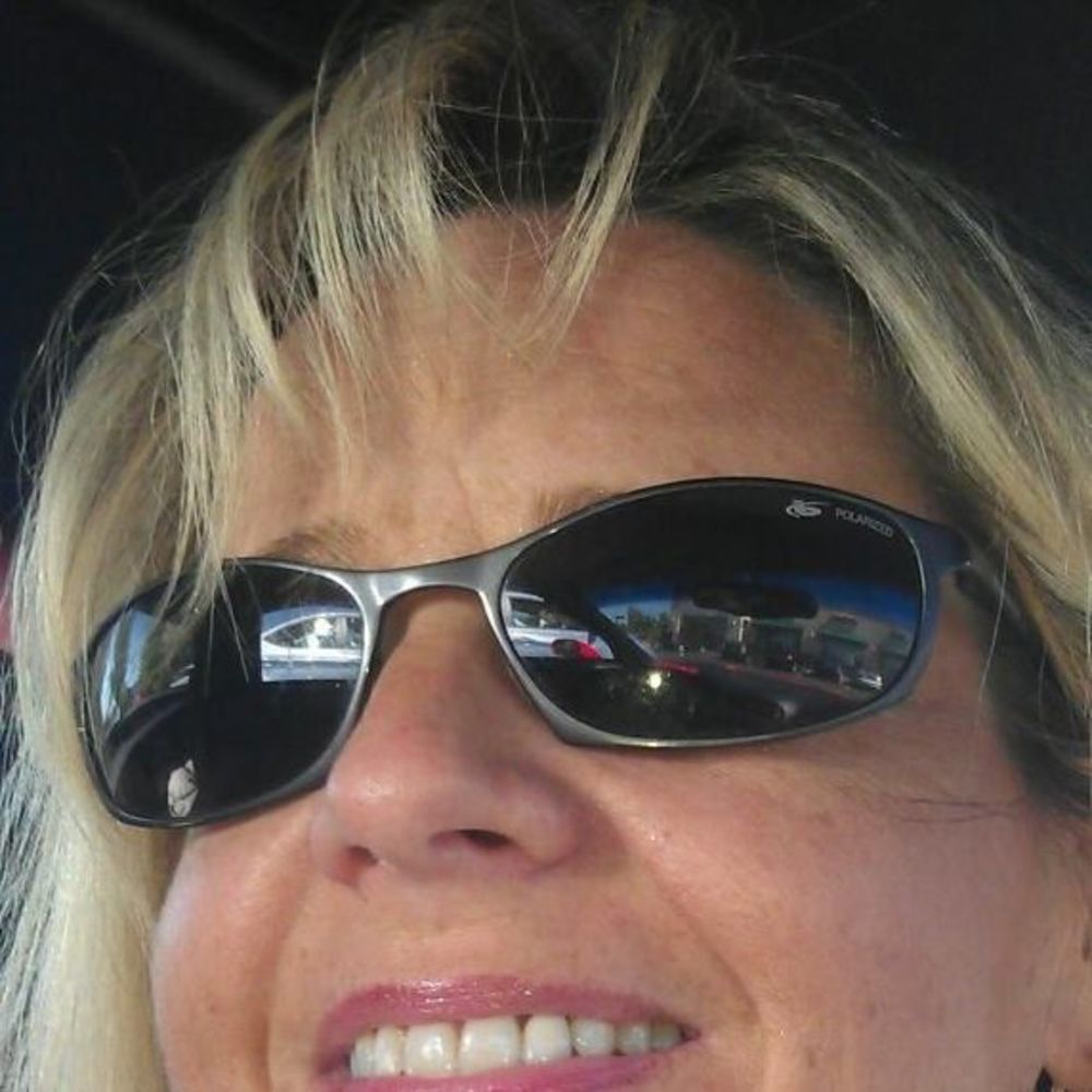 Meet your Posher, Renee'